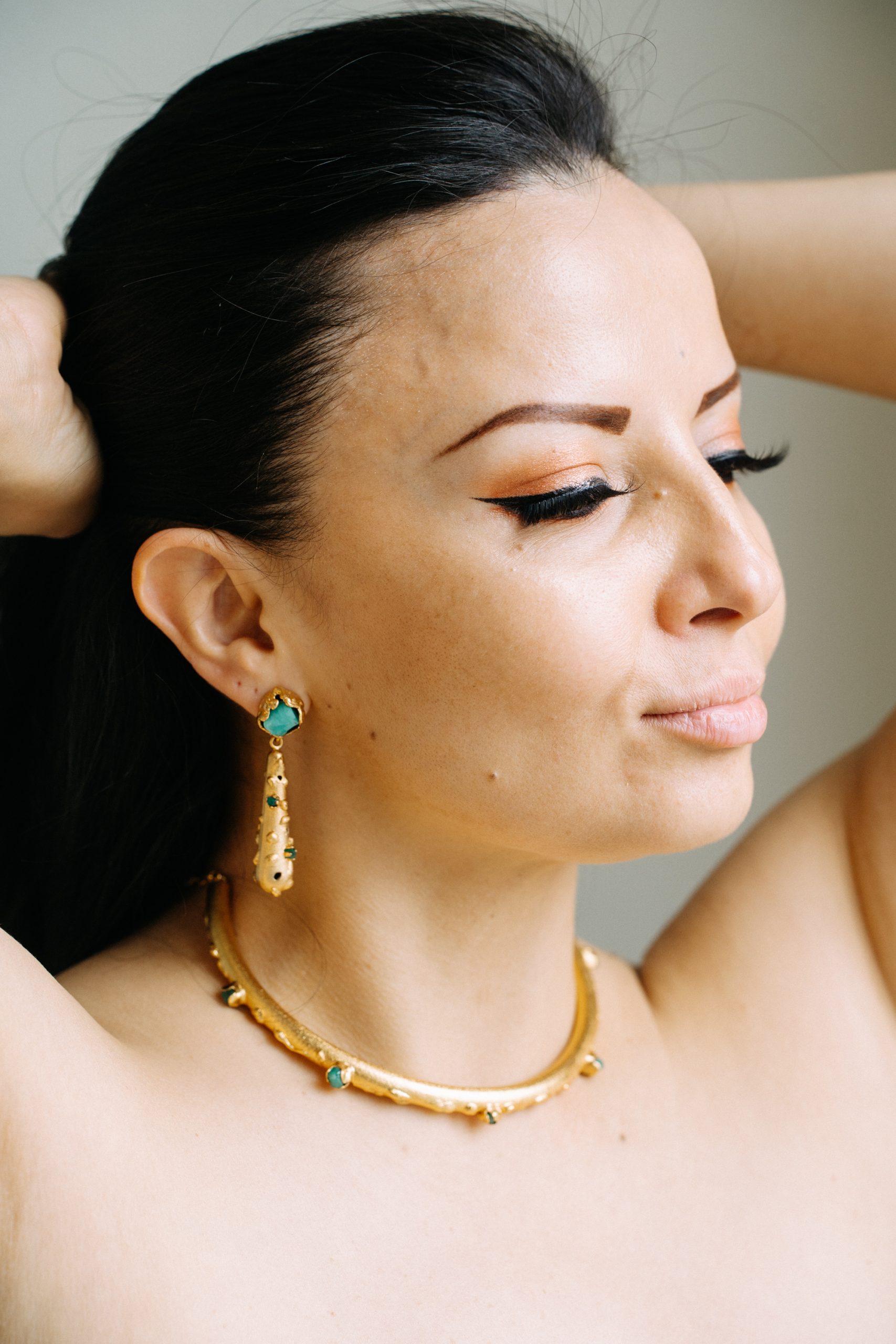 Emerald Choker - Image 12